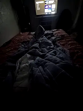 Snapshot of magrelo10 chatting on 10.13.25 magrelo10 online show from 10.13.25