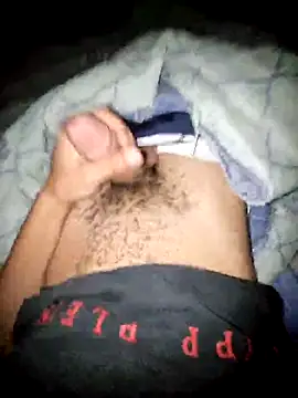 Snapshot of magrelo10 chatting on 11.10.25 magrelo10 online show from 11.10.25