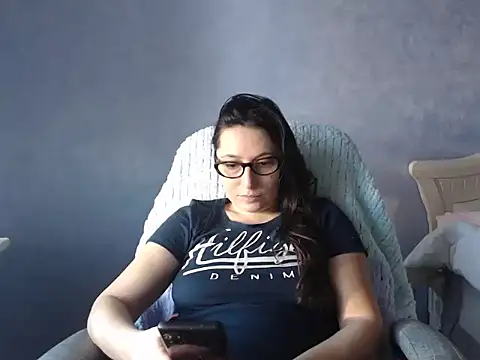 LuckyLisa23 online show from 03.27.26