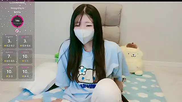 Snapshot of Rin_chan_77 chatting on 11.29.25 Rin chan 77 online show from 11.29.25