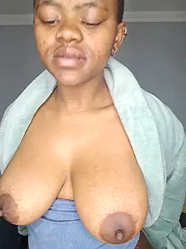 Snapshot of certifiedhottie2025 chatting on 07.30.26 certifiedhottie2025 online show from 07.30.26