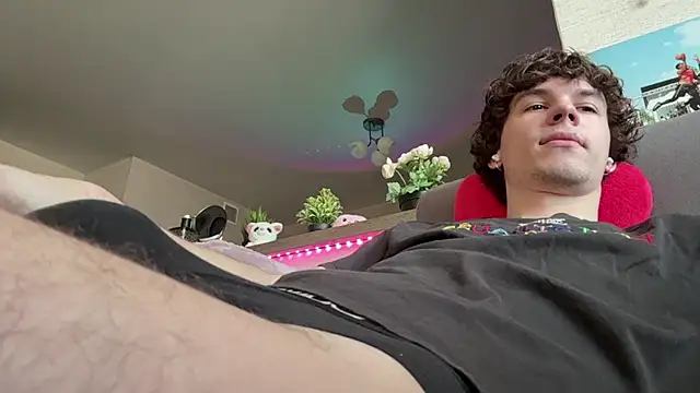 Jeremy1Scott online show from 03.25.26