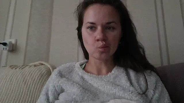 GiaaCaranggi online show from 10.18.25