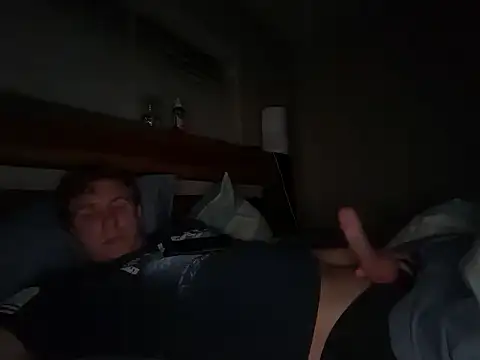 Snapshot of eddieeeeee1232 chatting on 11.17.25 eddieeeeee1232 online show from 11.17.25