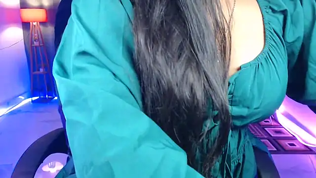 Rashiii  online show from 04.13.26