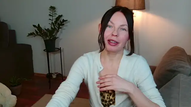 LittleNicolee online show from 03.02.26