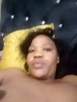 CaramelBoootie online show from 11.11.25