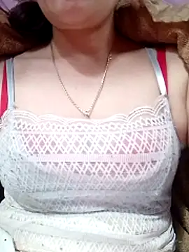 Snapshot of YiyinLy chatting on 02.03.26 YiyinLy online show from 02.03.26