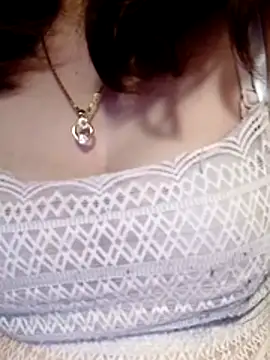 Snapshot of YiyinLy chatting on 02.04.26 YiyinLy online show from 02.04.26