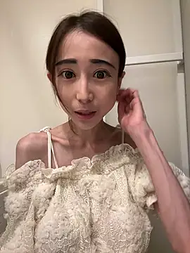 Snapshot of ericiii chatting on 12.19.25 ericiii online show from 12.19.25