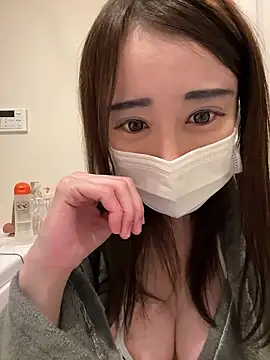 Snapshot of ericiii chatting on 02.13.26 ericiii online show from 02.13.26