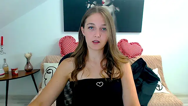 Snapshot of AnneWilsonn chatting on 07.23.26 AnneWilsonn online show from 07.23.26