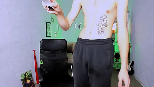 Snapshot of astren_villo chatting on 11.23.25 astren villo online show from 11.23.25