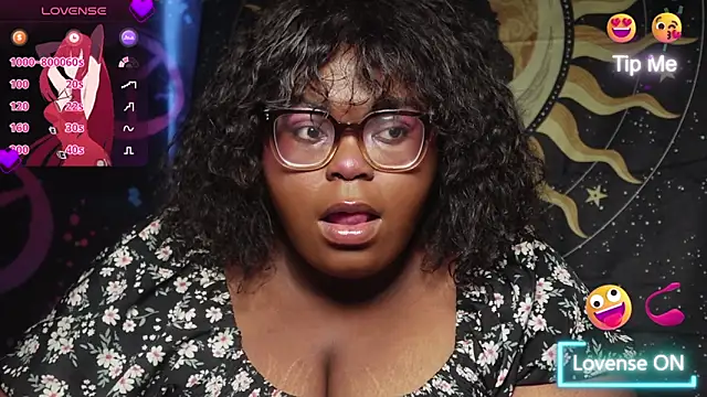 TheChubbySiren online show from 12.16.25