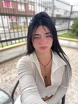 PamelaJonsom  online show from 02.20.26