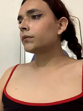 La-Gatiita-trans online show from 12.13.25