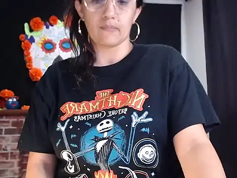 Lucyy Naugthy online show from 11.16.25