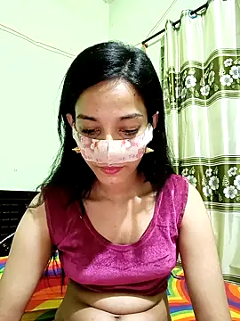 Snapshot of Night_Queen3 chatting on 10.31.25 Night Queen3 online show from 10.31.25