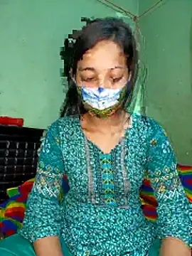 Snapshot of Night_Queen3 chatting on 11.08.25 Night Queen3 online show from 11.08.25