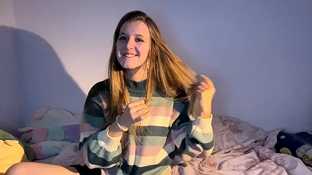 Snapshot of AnnamariaVieu chatting on 10.14.25 AnnamariaVieu online show from 10.14.25