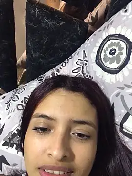 Aithana Petite online show from 11.17.25