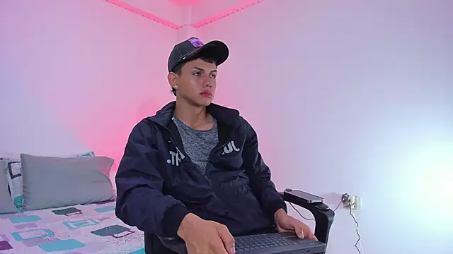 Snapshot of Axel_Cody_ chatting on 10.28.25 Axel Cody online show from 10.28.25