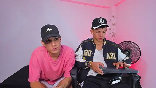 Snapshot of Axel_Cody_ chatting on 11.15.25 Axel Cody online show from 11.15.25