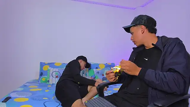 Snapshot of Axel_Cody_ chatting on 11.27.25 Axel Cody online show from 11.27.25