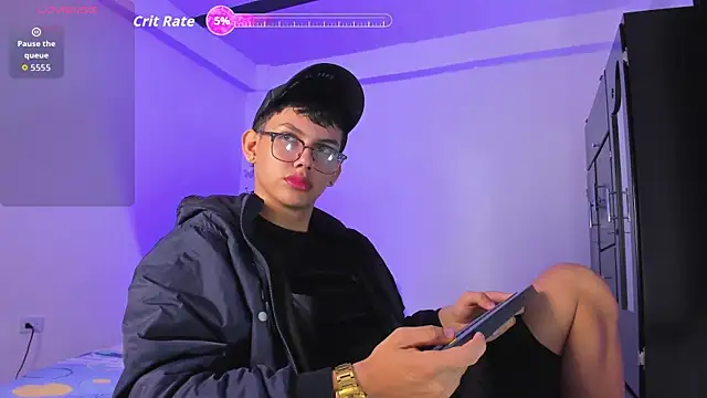 Snapshot of Axel_Cody_ chatting on 12.20.25 Axel Cody online show from 12.20.25