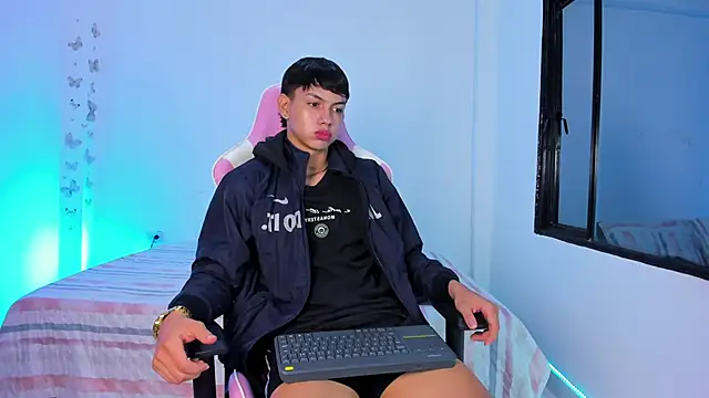 Snapshot of Axel_Cody_ chatting on 02.07.26 Axel Cody online show from 02.07.26