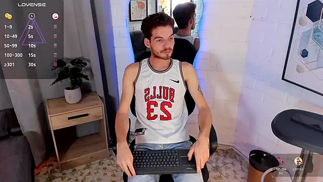 MATEO HUNTER online show from 11.05.25