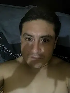 checheludo23 online show from 10.14.25