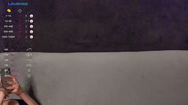 Snapshot of VickiRoom chatting on 12.04.24 VickiRoom online show from 12.04.24