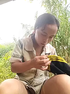 Nguyet2k4 online show from 10.17.25