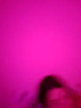 xred-hot online show from 04.23.26