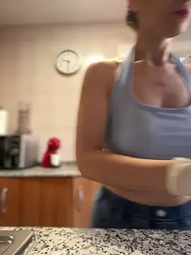 AlanaRius18 online show from 04.07.26