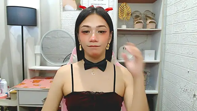 i am the best for u online show from 10.14.25