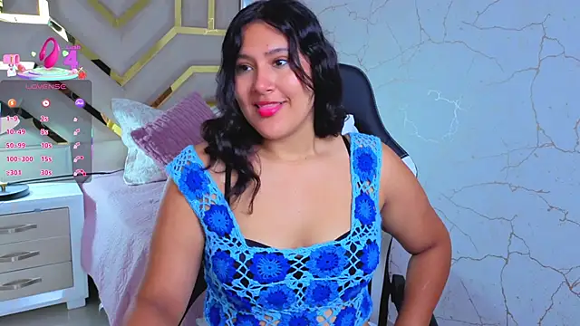 Snapshot of luna_jonezz chatting on 11.21.25 luna jonezz online show from 11.21.25