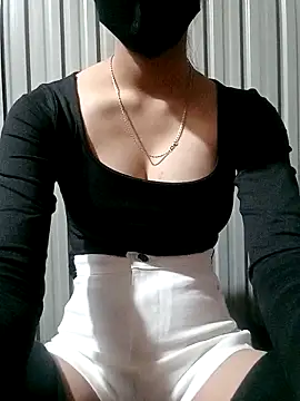 Snapshot of Katy68 chatting on 11.28.25 Katy68 online show from 11.28.25