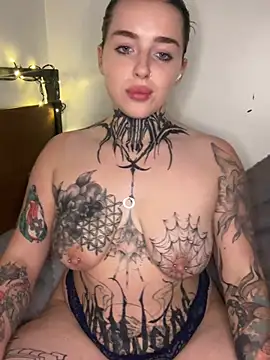 lucycoxxoxo online show from 07.23.26