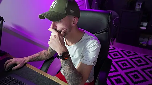 monsieurguitsxxx online show from 12.03.25