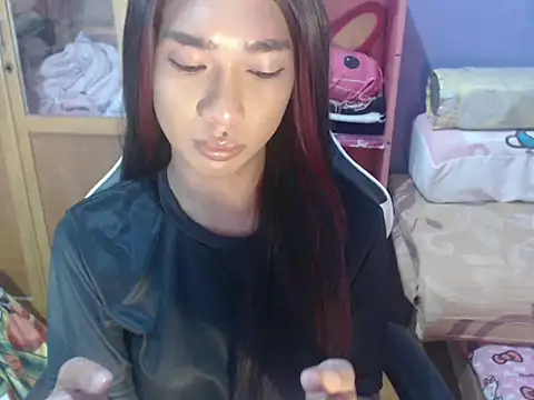 Snapshot of Yourasianbabyemma chatting on 06.04.26 Yourasianbabyemma online show from 06.04.26