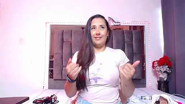 Salmma Milf online show from 03.31.26