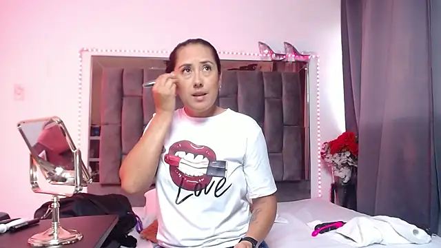 Salmma Milf online show from 04.13.26