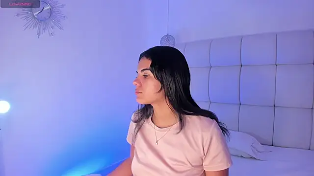 Snapshot of Emili__Jackson chatting on 11.23.25 Emili Jackson online show from 11.23.25