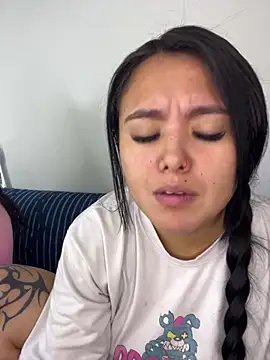 Snapshot of Mellani_luod chatting on 06.14.26 Mellani luod online show from 06.14.26