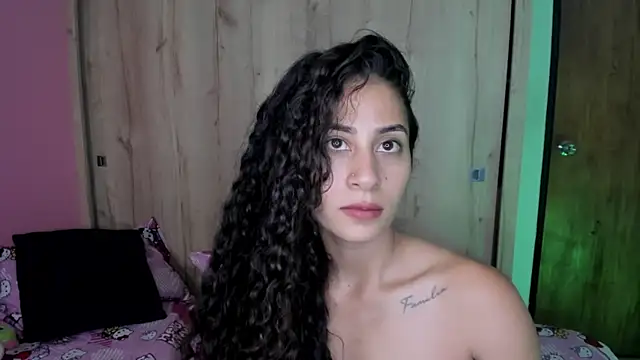 Snapshot of fernanda317 chatting on 05.13.26 fernanda317 online show from 05.13.26