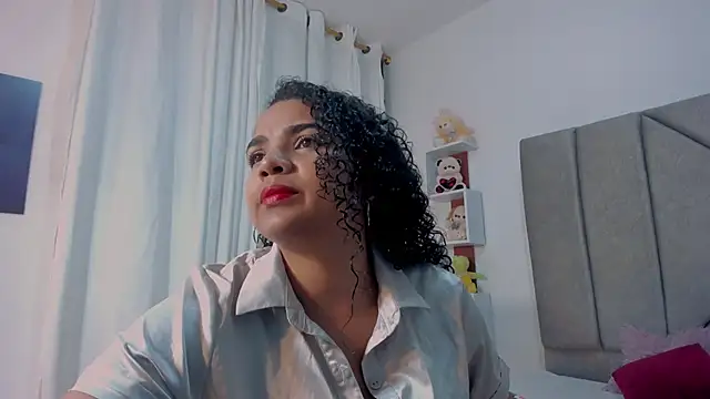 Miaa Star1 online show from 11.25.25