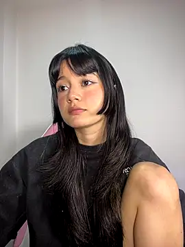 AnaisXoXo online show from 12.15.25