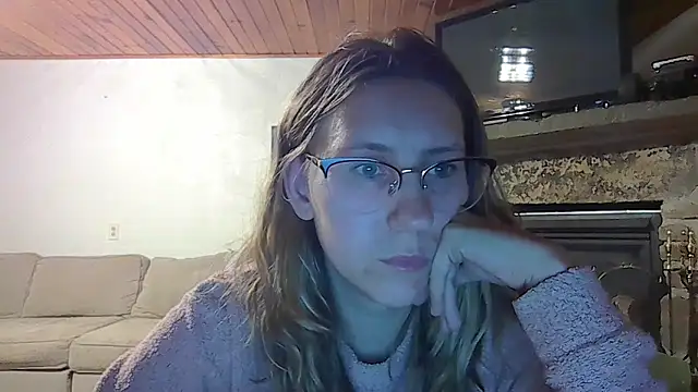 Snapshot of pleasureme24k chatting on 11.05.25 pleasureme24k online show from 11.05.25